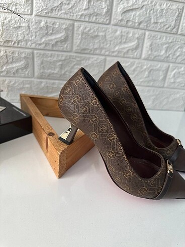 38 Beden Vakko stiletto