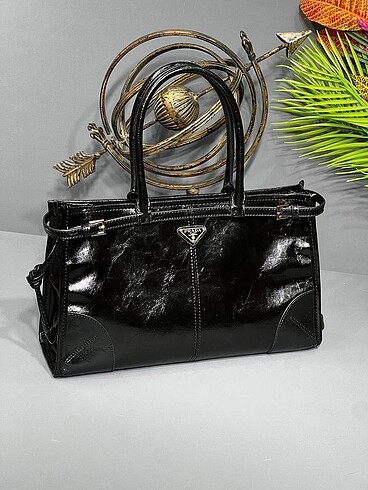 Prada çanta