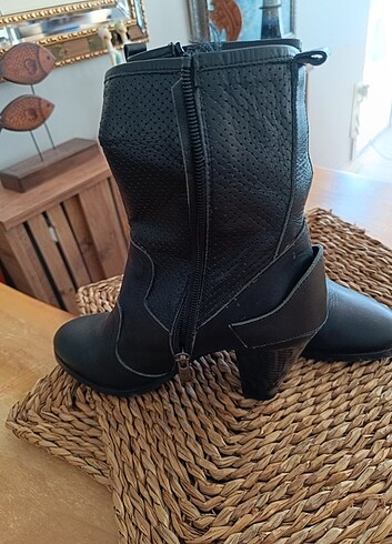 Belstaff Hakiki deri kısa çizme