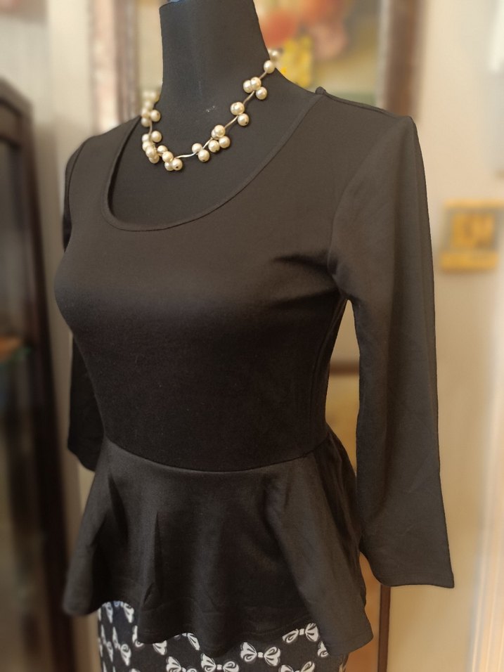 Kurdele Detaylı Siyah Gösterişli Midi Elbise - Görsel 5