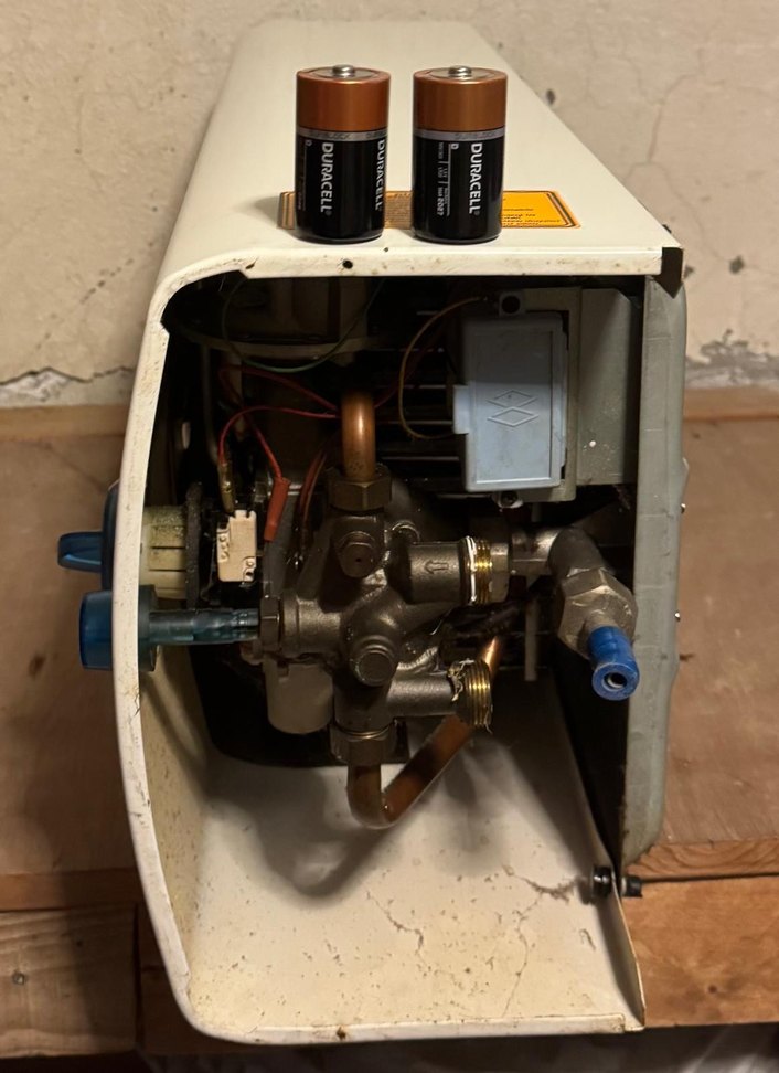 DemirDöküm Beyaz Duvar Tipi şofben - Görsel 3