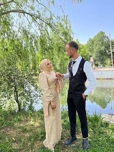 Nişan elbisesı