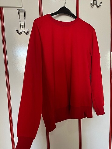 Kırmızı sweat