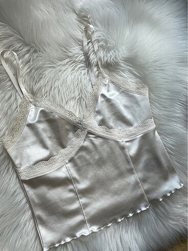 H&M askılı crop