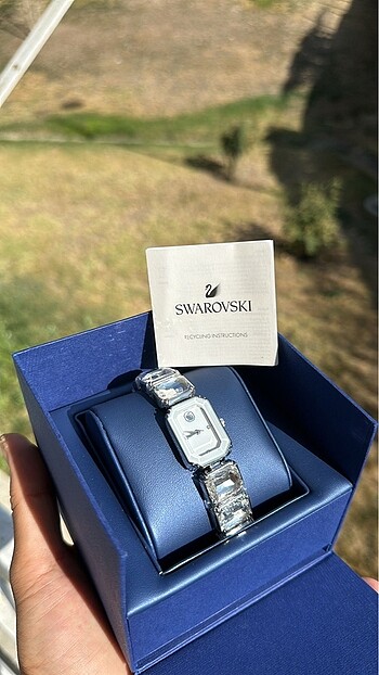 Swarovski Saat