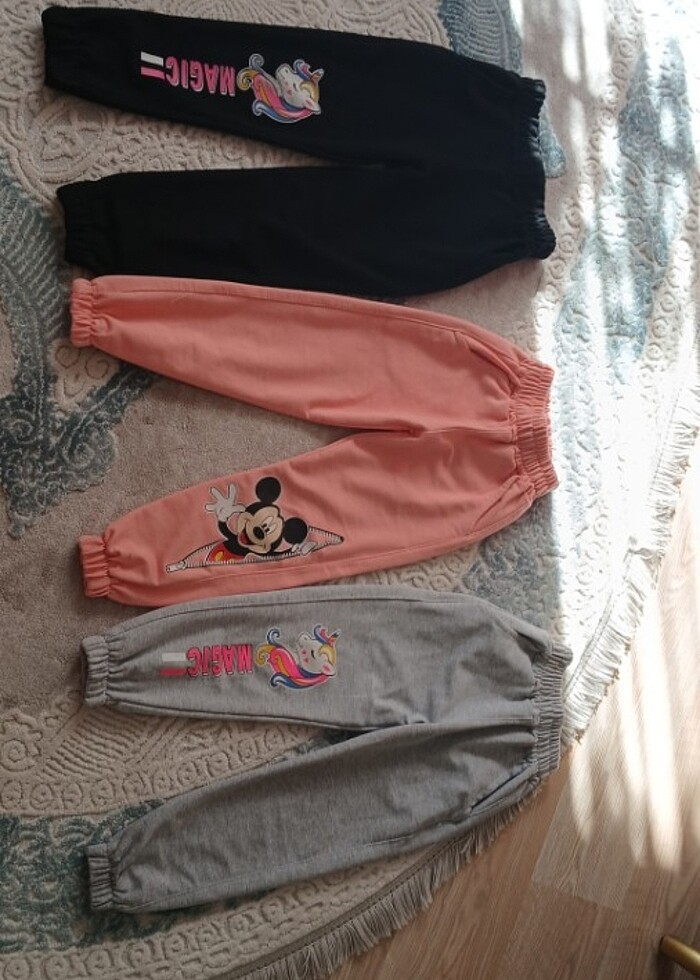 TEK EŞOFMAN FİYATINA 3 PARÇA EŞOFMAN  - Görsel 1