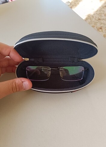 Diğer gözlük çerçevesi