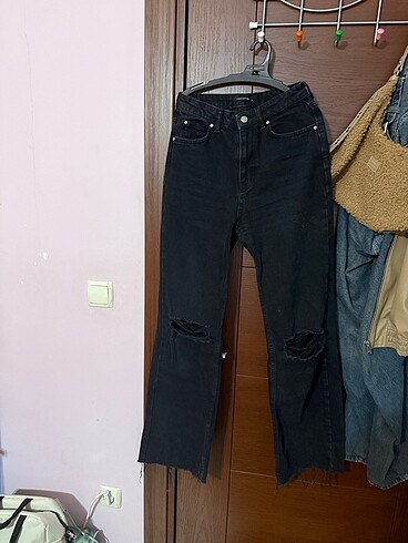 Wide leg yırtık detaylı siyah jean - Görsel 2