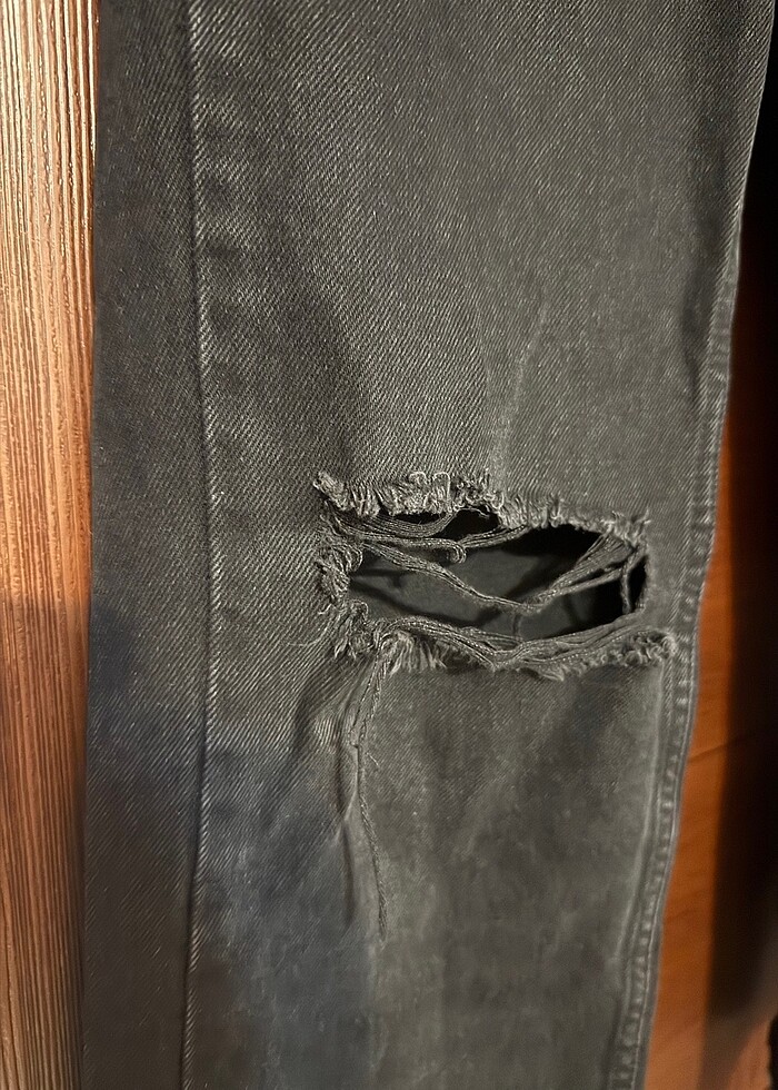 Wide leg yırtık detaylı siyah jean - Görsel 4