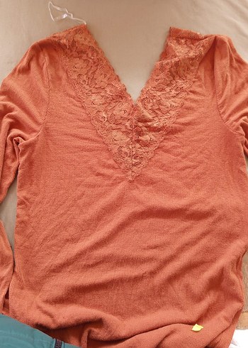 Dantelli V Yaka Siyah Kadın Bluz - Görsel 7