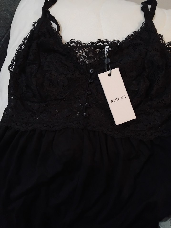 Kadın Siyah Dantelli V Yaka Strappy Bustiyer - Görsel 4