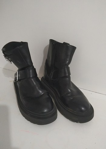Siyah Deri Tokalı Goth Botlar - Görsel 3