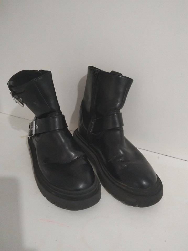 Siyah Deri Tokalı Goth Botlar - Görsel 3