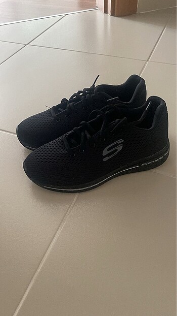 Skechers Siyah Spor Ayakkabı