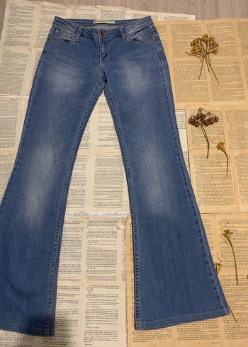 Stradivarius 36 beden ispanyol paça düşük bel pantolon