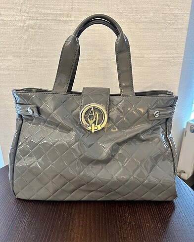Armani çanta