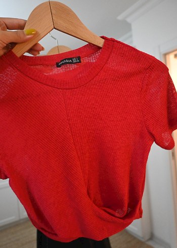 Zara Kırmızı Kısa Kollu Crop Top