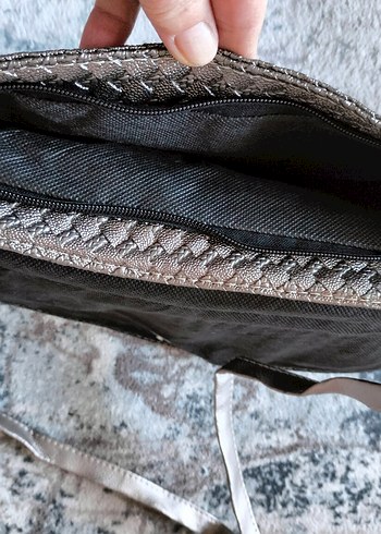 Gri Deri Nakışlı Kadın Çanta - Görsel 3