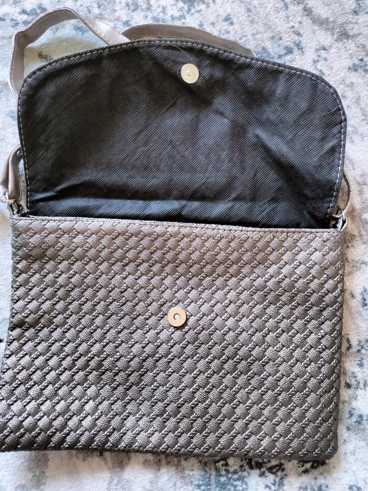 Gri Deri Nakışlı Kadın Çanta - Görsel 2