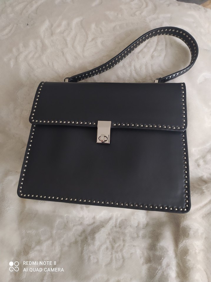 Klasik Siyah Deri Tokalı Kadın Çanta - Görsel 4