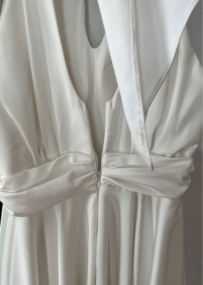 Beyaz Saten Elbise - Görsel 4
