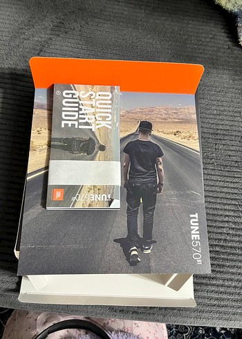 JBL Tune 570BT Kablosuz Siyah Kulaklık - Görsel 3