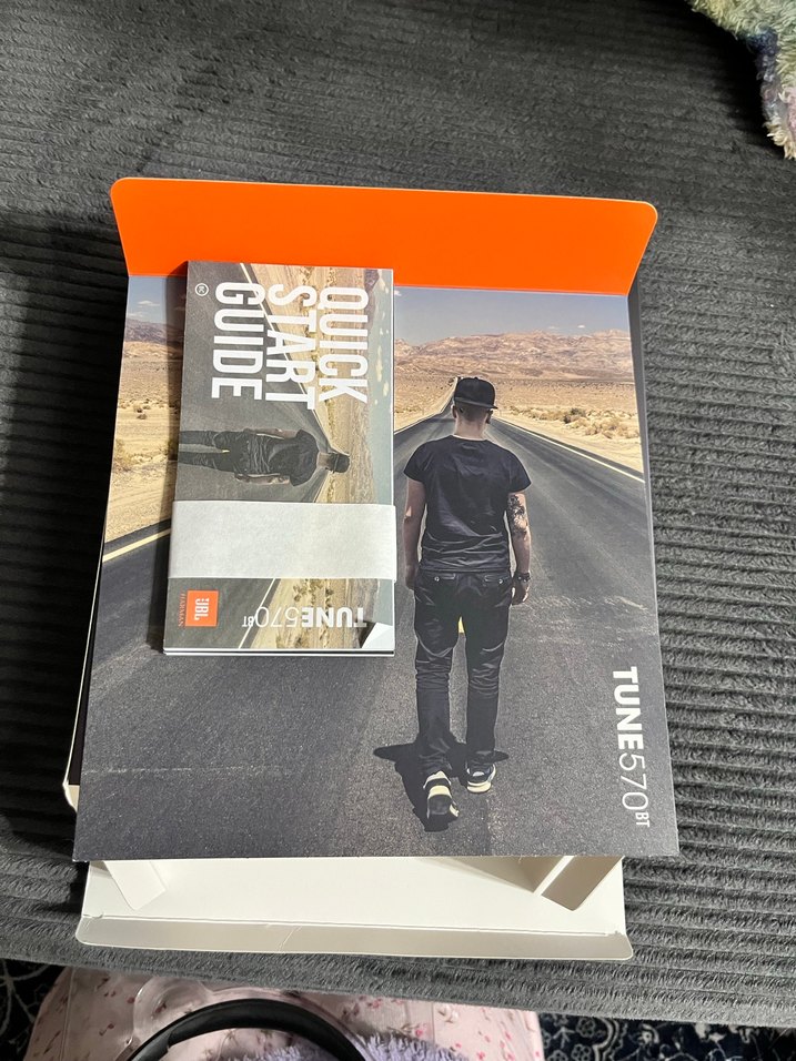 JBL Tune 570BT Kablosuz Siyah Kulaklık - Görsel 3