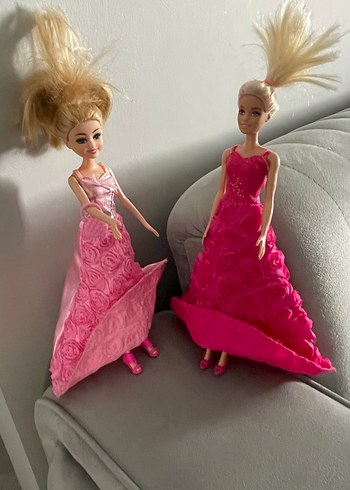 Pembe Parlak Elbiseli Bebekler