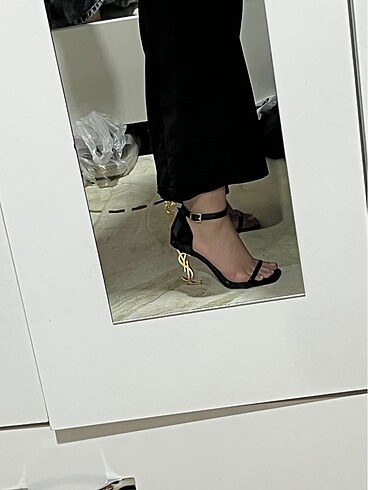 Yves Saint Laurent YSL TOPUKLU AYAKKABI