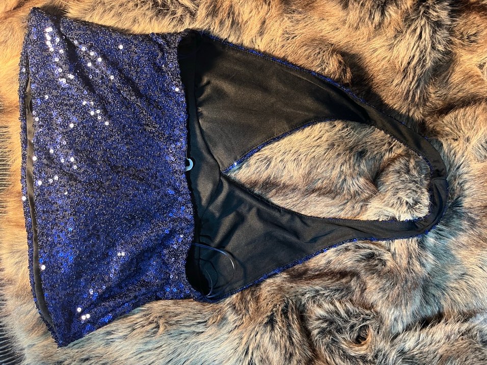 Mavi Parlak pullu Kadın halter yaka crop - Görsel 3