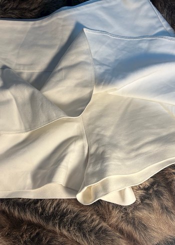 Beyaz Mini Şort - Görsel 2