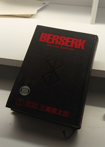 Berserk Deluxe Edition Ciltli Manga 1