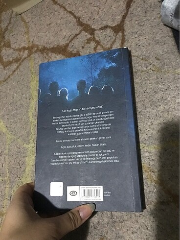 Beden Kitap/ YERE YAKIN YILDIZLARA UZAK