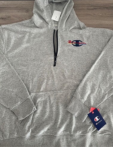Champion Sweetshirt