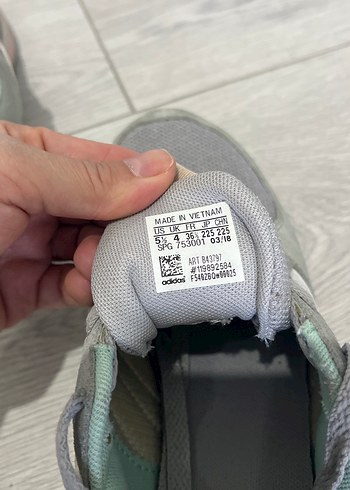 36 Beden gri Renk Gri Adidas Kadın Spor Ayakkabı