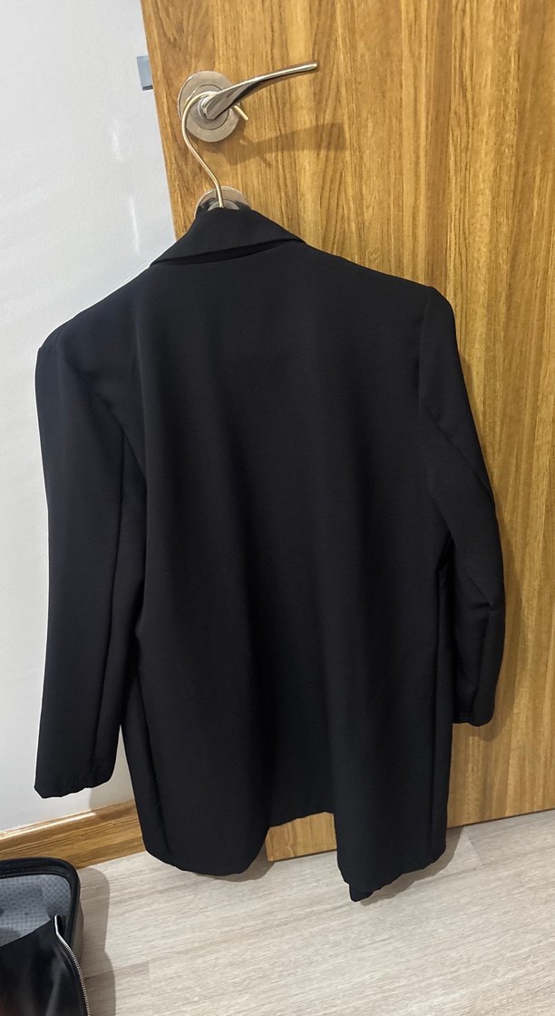 Kadın Siyah Mini Düğmeli Ceket SML bedenlere uygundur - Görsel 2