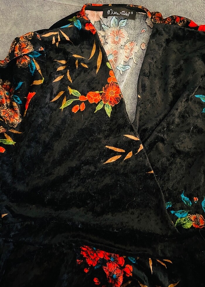 ÇİÇEKLİ MİDİ BOY ELBİSE - Görsel 2