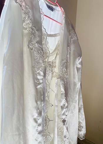 Uzun Beyaz Nakışlı Bohem Kadın Gecelik takımı - Görsel 3