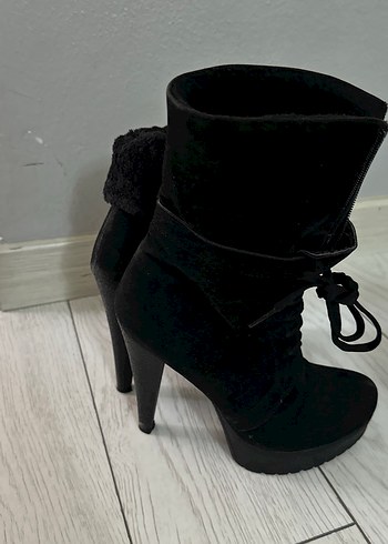 Siyah Süet Kürklü Platform Topuklu Kadın Bot - Görsel 2