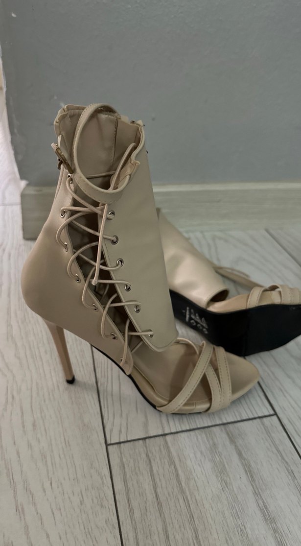 Bej Deri Stiletto Kadın Bot - Görsel 2