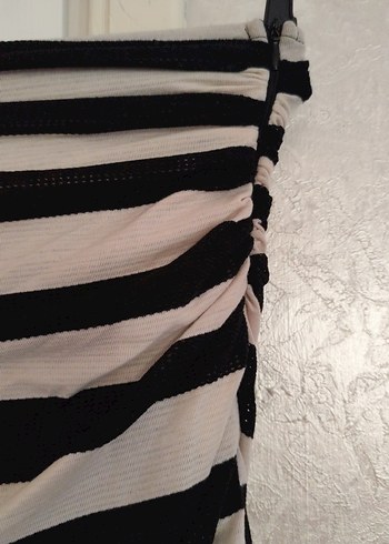 Askısız Drapeli Siyah Beyaz midi etek bel 34 esniyor boy 54 ki - Görsel 4