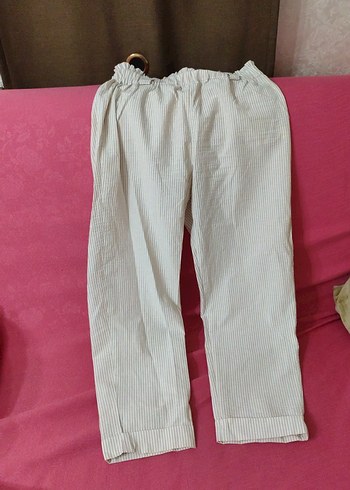 Beyaz Piliseli Kadın Pantolon - Görsel 2