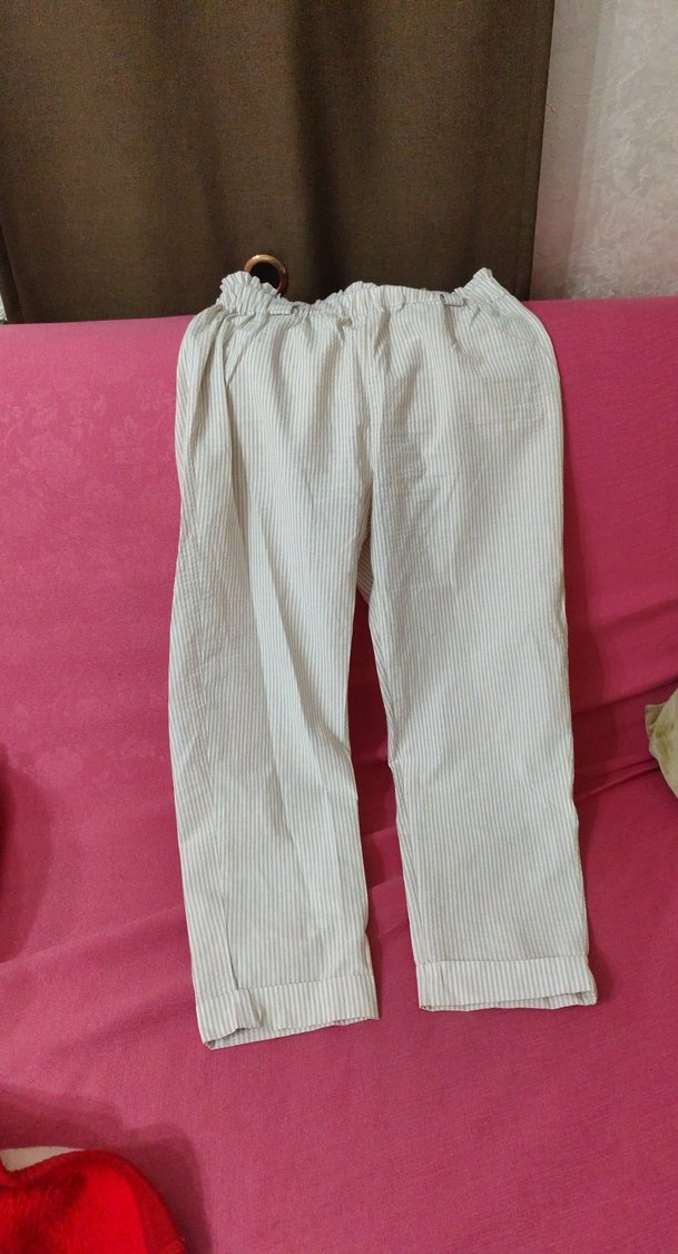 Beyaz Piliseli Kadın Pantolon - Görsel 2