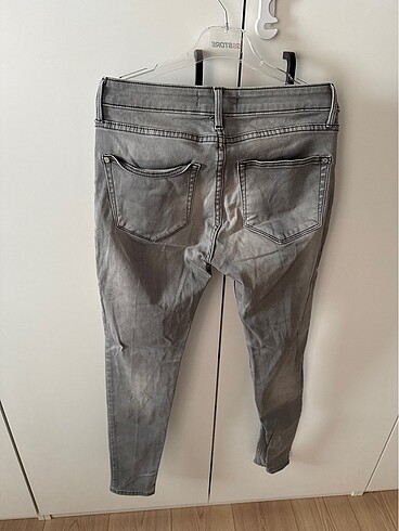36 Beden Mango gri eskitme jean
