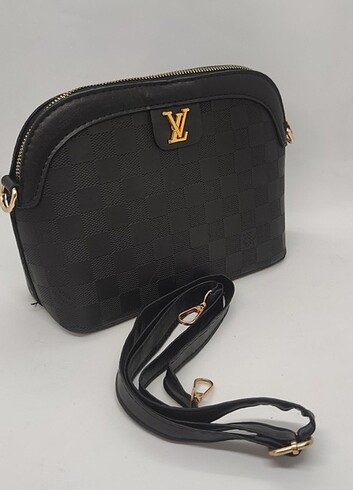LV baskılı kadın çapraz çanta