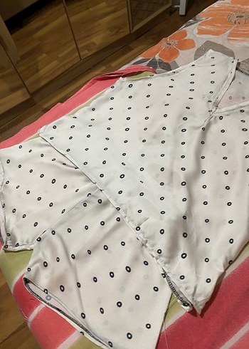 Diğer Puantiye Desenli V Yaka Kolsuz pijama takımı