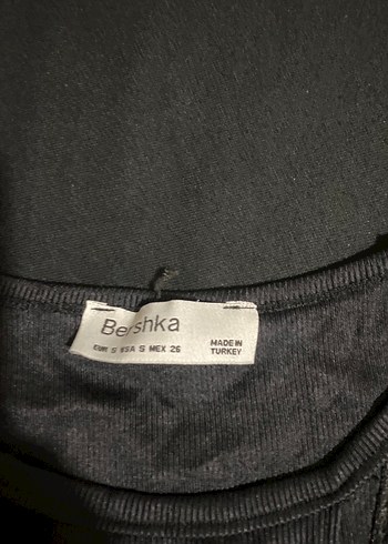 Siyah Yüksek Yakalı Kolsuz Crop Top - Görsel 3