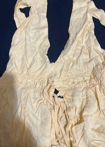 Sarı sırt ve gögüs dekolteli crop - Görsel 2