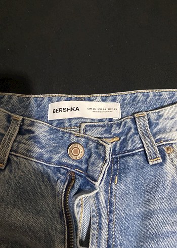 Kadın Mavi Batik Desenli Mini Denim Şort - Görsel 3