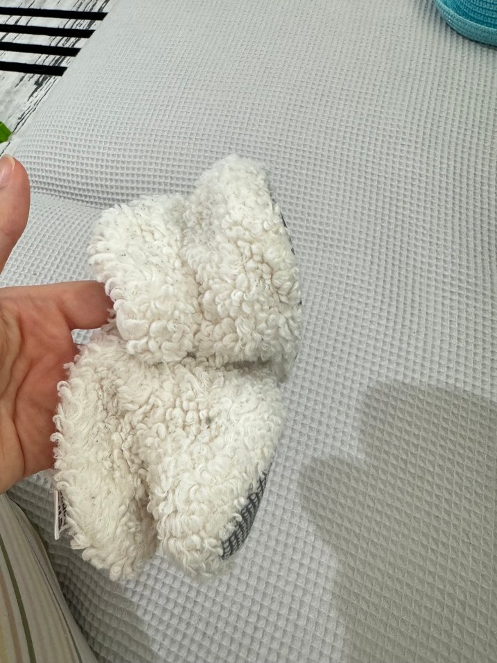 Ella bonna marka Kız Çocuk Beyaz Kürklü Sıcak Terlik 18-24 ay - Görsel 2